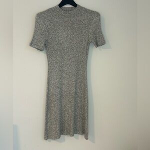 Forever 21 Ribbed Knit Short-Sleeve Fit & Flare Sweater Dress – Size S